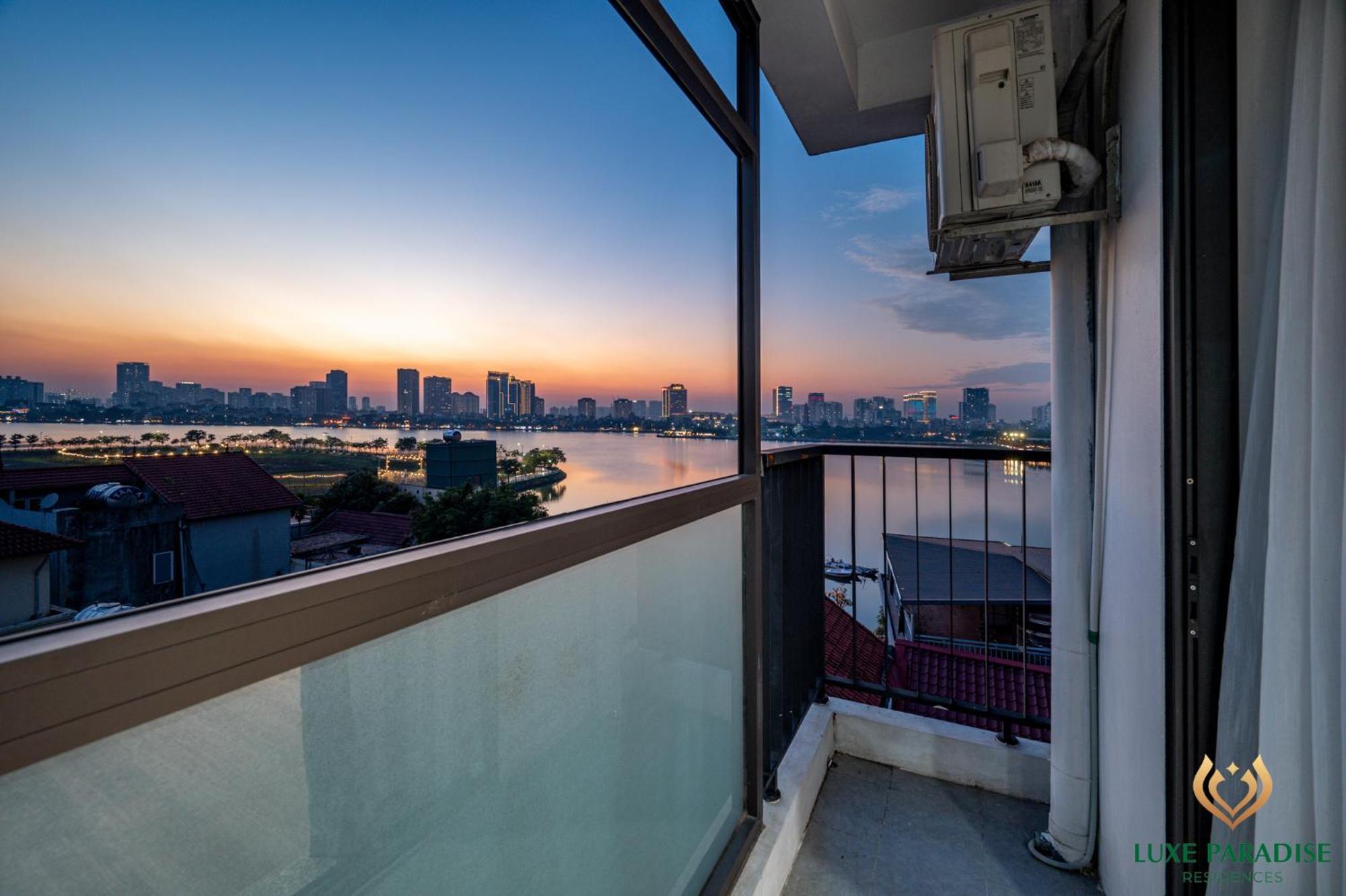 Luxe Paradise Residence 76 To Ngoc Van Hanoi Exterior photo