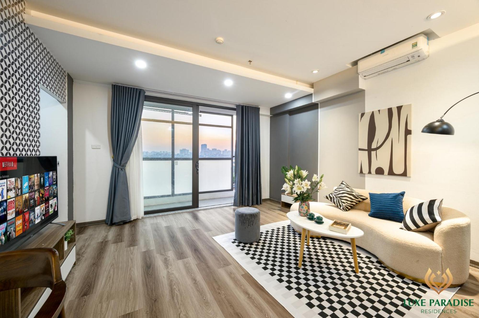 Luxe Paradise Residence 76 To Ngoc Van Hanoi Exterior photo