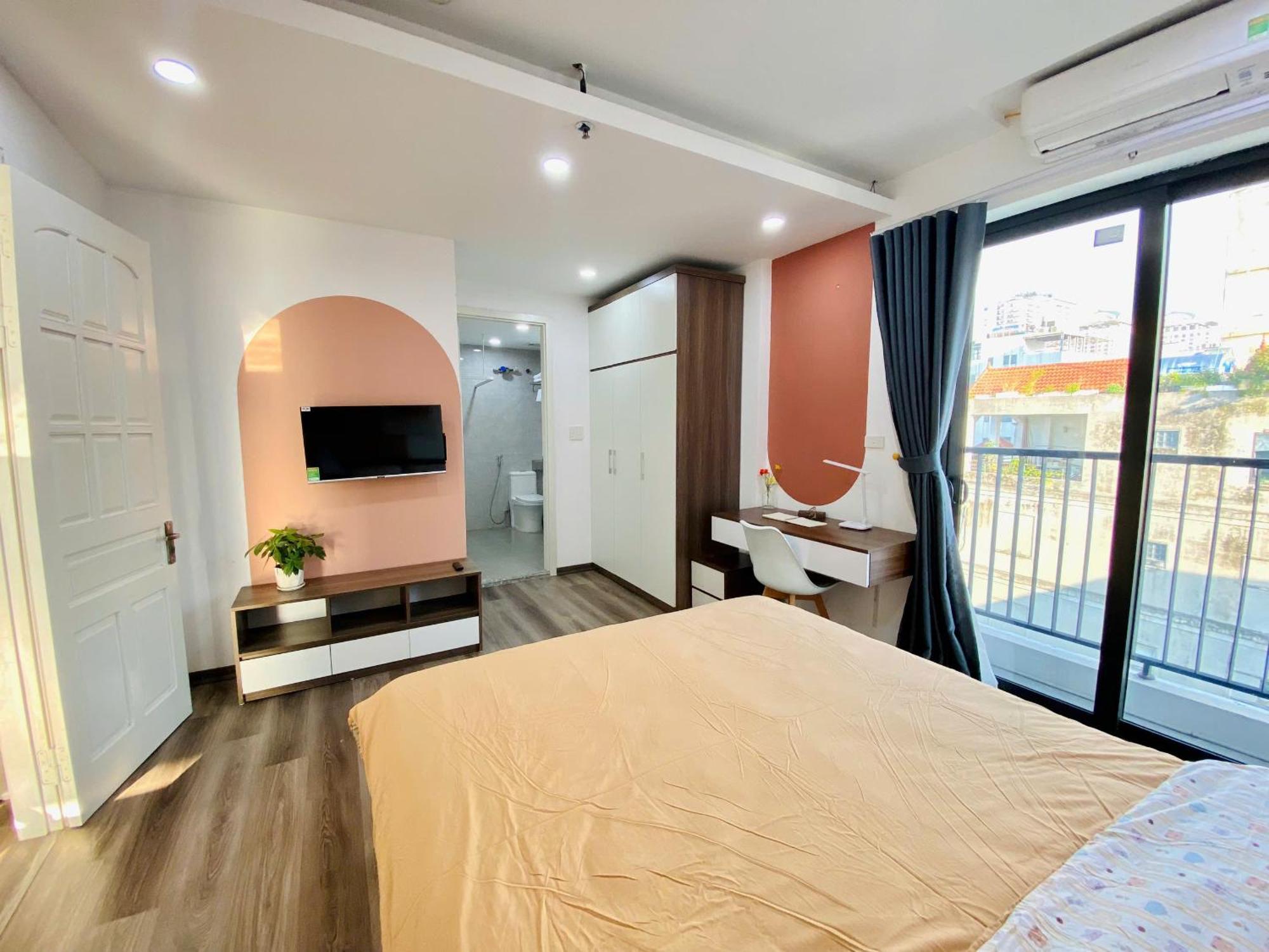 Luxe Paradise Residence 76 To Ngoc Van Hanoi Exterior photo
