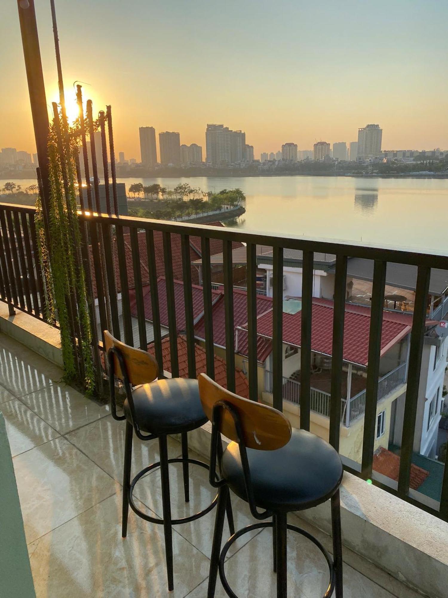 Luxe Paradise Residence 76 To Ngoc Van Hanoi Exterior photo